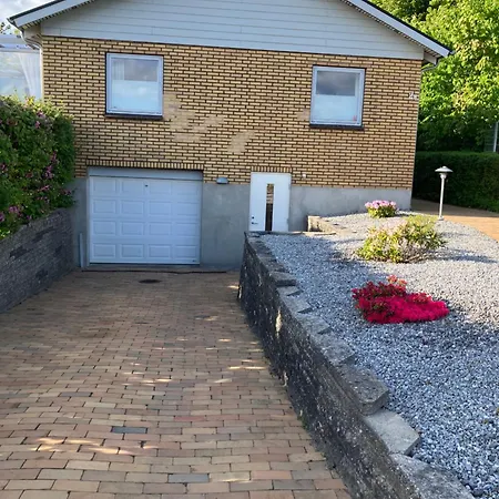 Hyggeligt Vaerelse, Egen Indgang & Gode Faciliteter Homestay szállás